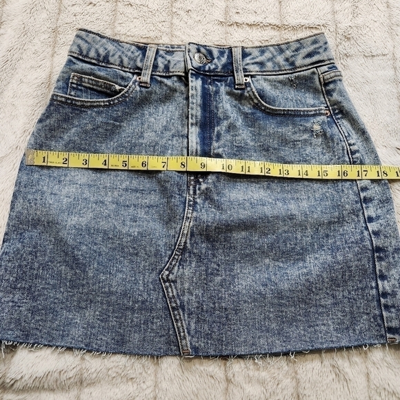 SIZE 6 90's Denim mini skirt Vintage inspired Acid wash WILD FABLE - Picture 11 of 11